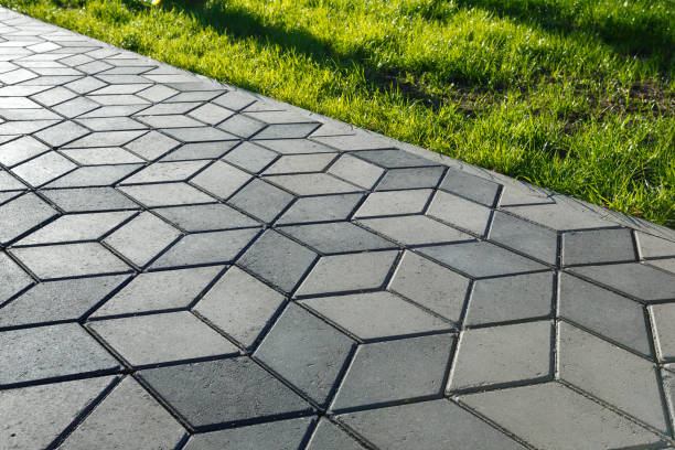 Best Driveway Paving Contractor  in Lawnton, PA